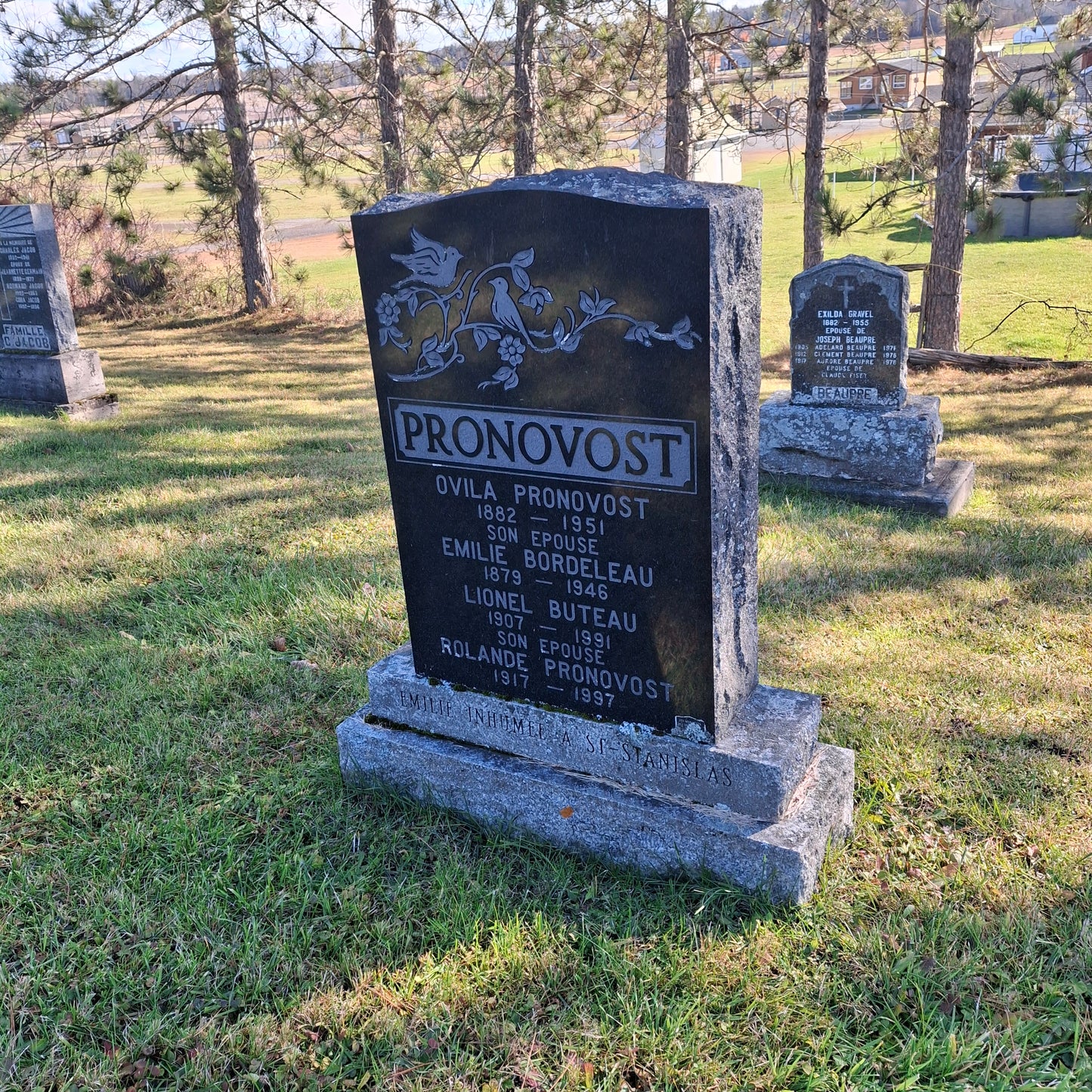 Tombstone of Ovila Pronovost